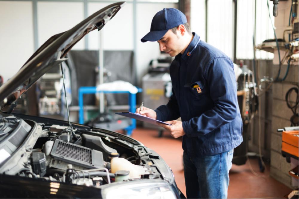 How to Become a Automotive Technician (Mechanic) image